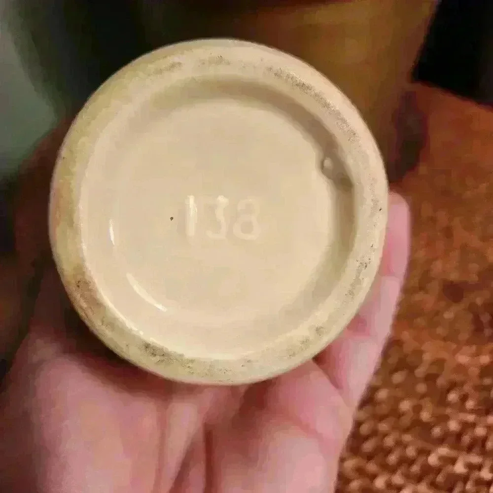 Mid‎ Century VaseCanadiana Pottery WOriginal Label